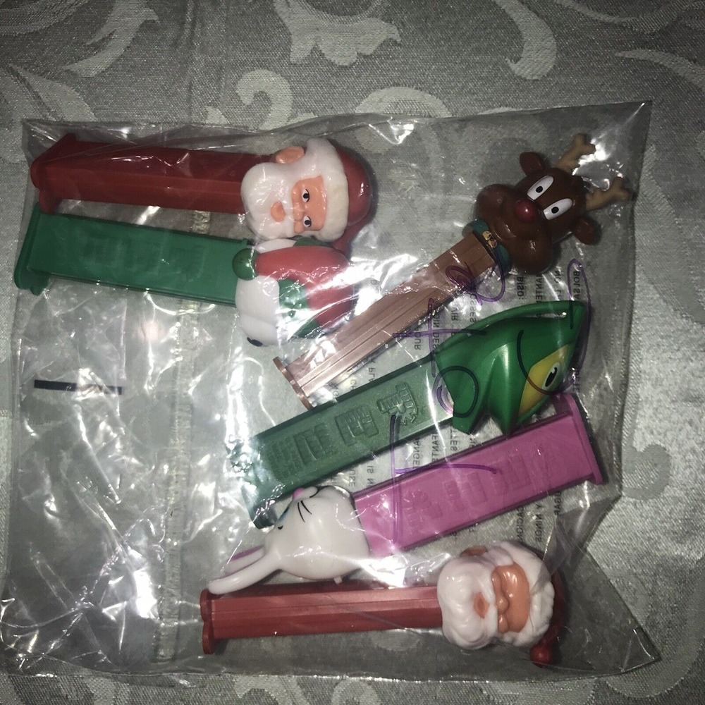 Lot of 7 Christmas Pez Dispensers Santa Polar Bear Reindeer 2 Rabbit Bug